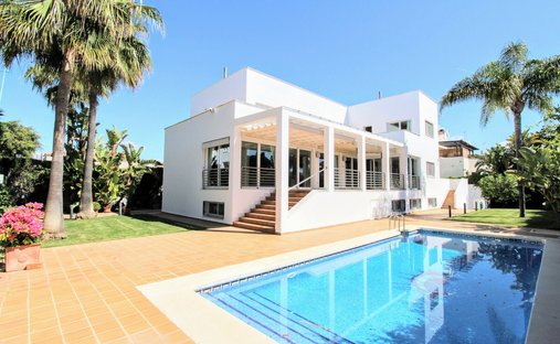 Villa in San Pedro de Alcantara, Andalusia, Spain 1