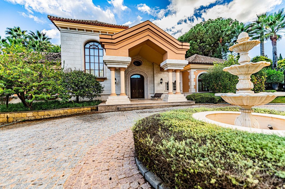 Villa in Guadalmina Baja, San Pedro de Alcantara, Spain 2 - 16806037