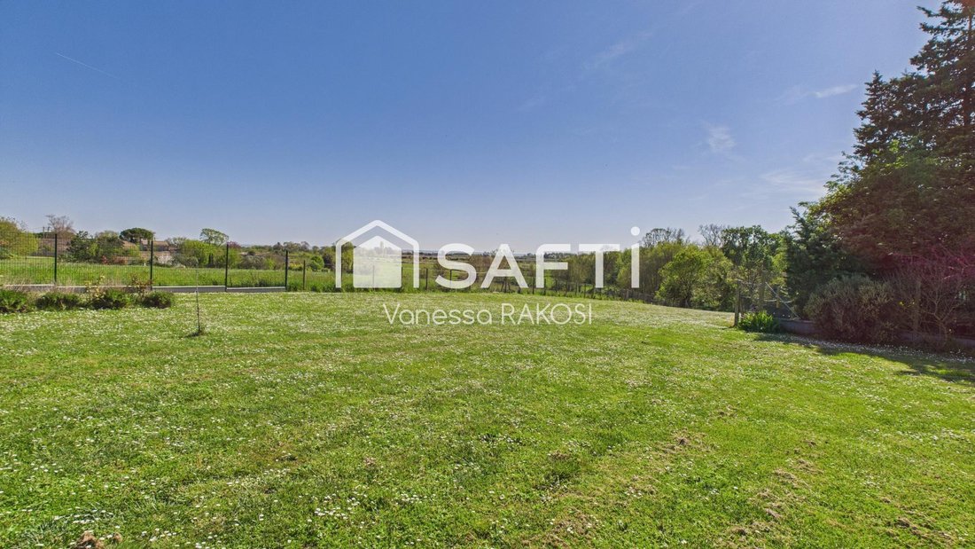 House in Meschers-sur-Gironde, Nouvelle-Aquitaine, France 3 - 16799723