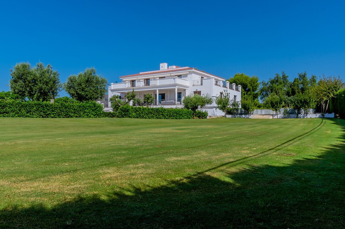 Villa in Estepona, Andalusia, Spain 2 - 16805935