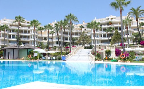 Penthouse in Cancelada, Estepona, Andalusia 1
