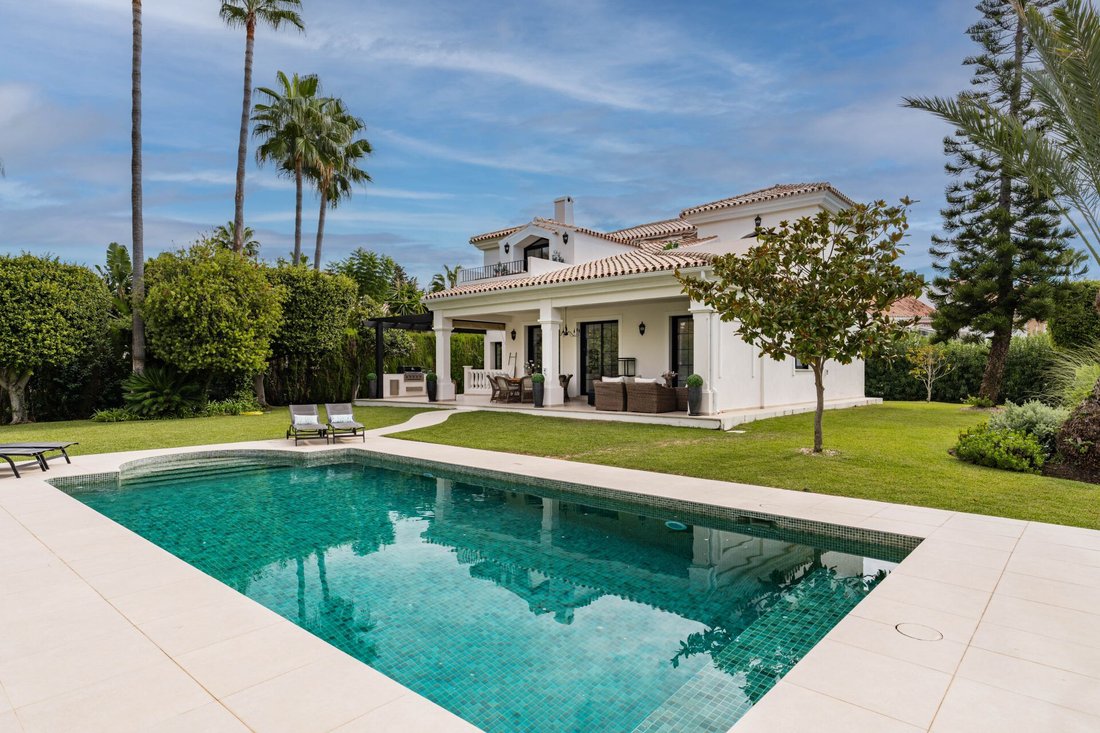 Villa en Estepona, Andalucía, España 1 - 16803367