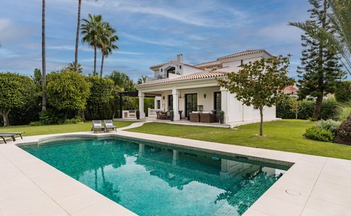 Villa en Estepona, Andalucía, España 1