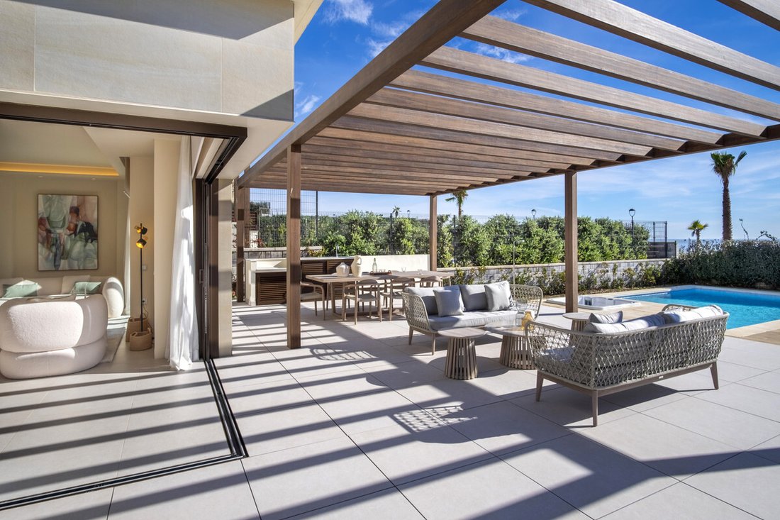 Villa in Cancelada, Estepona, Andalusia 2 - 16805257