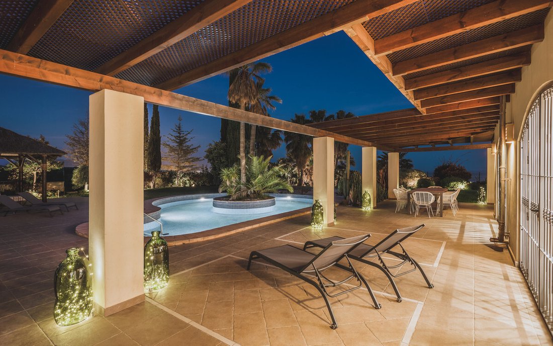 Villa en Estepona, Andalucía, España 4 - 16803415
