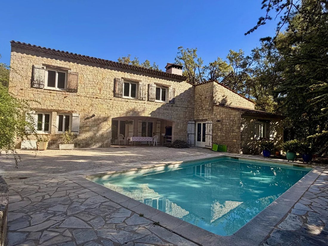 Estate in Saint-Martial - Le Fau, Montauban, France 1 - 16798828