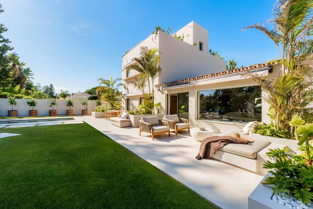 Villa in San Pedro de Alcantara, Andalusia, Spain 3 - 16805094