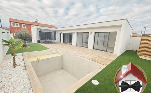 House in Centre Ville, Frontignan, France 1