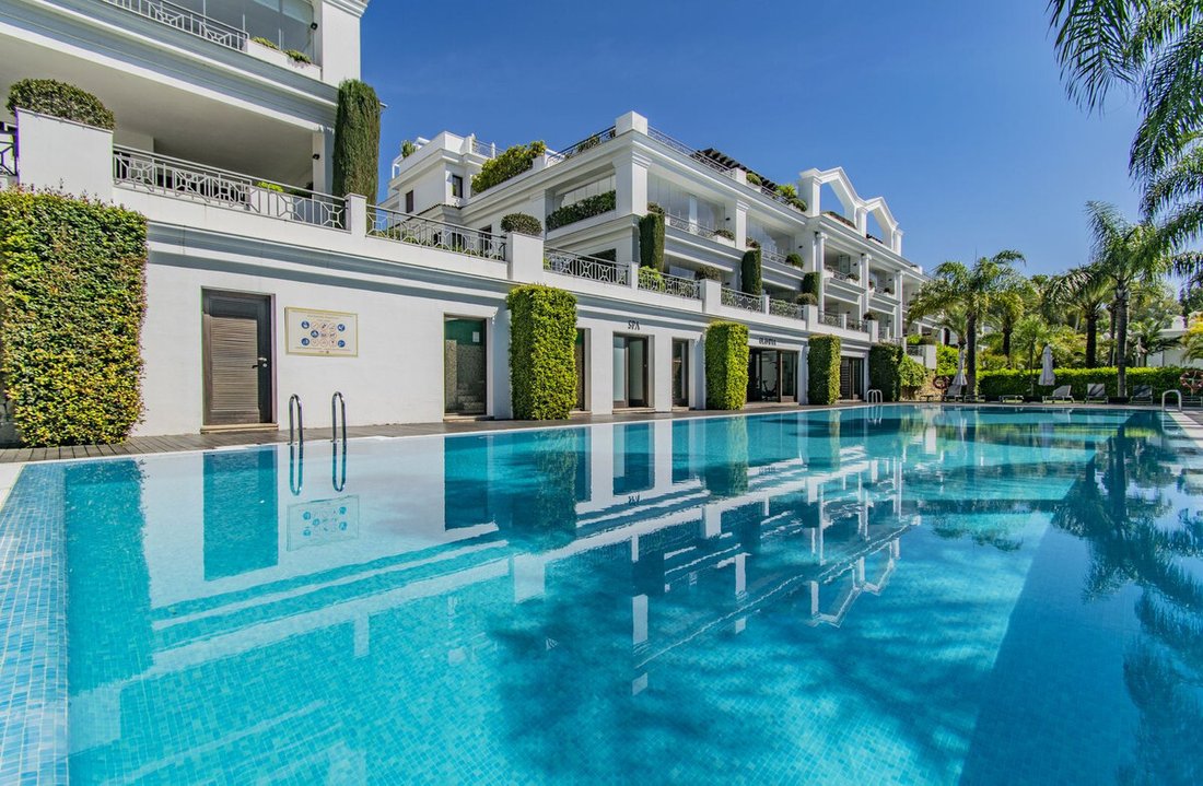 Penthouse in Estepona, Andalusia, Spain 1 - 16805748