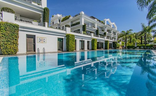 Penthouse in Estepona, Andalusia, Spain 1