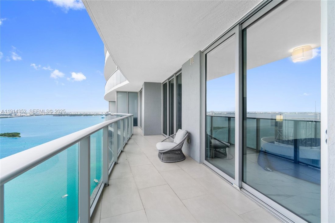 Condo in Miami, Florida, United States 1 - 16801303