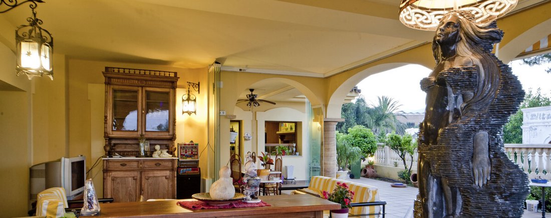 Villa in Nueva Andalucia, Marbella, Spain 4 - 16806046