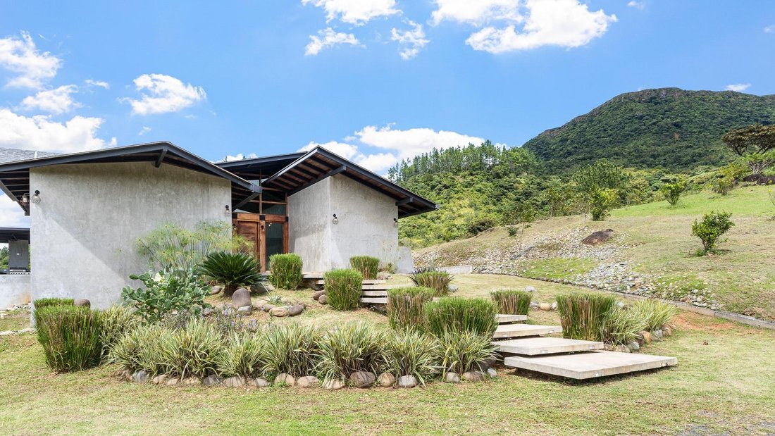 House in Santa Fe, Veraguas Province, Panama 2 - 16807155