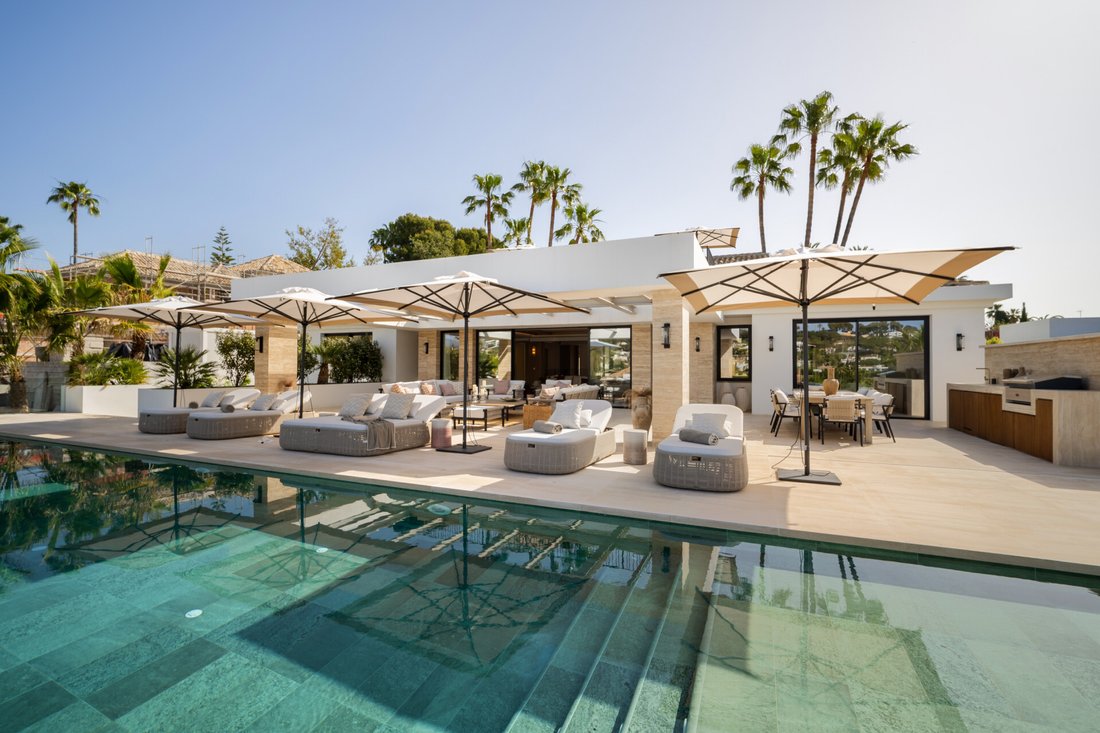 Villa in Nueva Andalucia, Marbella, Spain 3 - 16806002