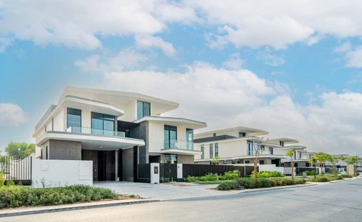 Villa in Hadaeq Sheikh Mohammed Bin Rashid, Dubai, United Arab Emirates 1