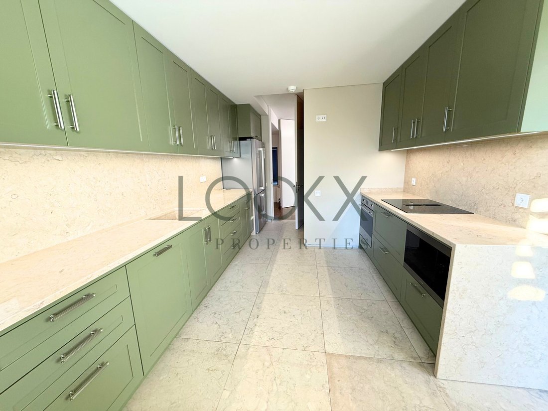 Apartment in Estoril, Cascais e Estoril, Lisbon 1 - 16807421