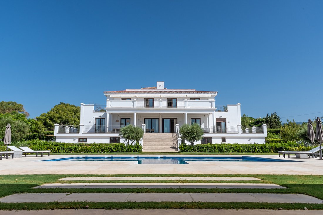 Villa in Estepona, Andalusia, Spain 1 - 16805935
