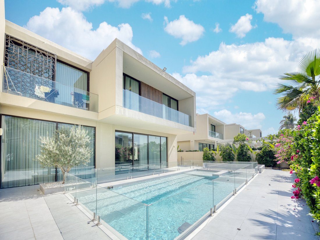 Villa in Hadaeq Sheikh Mohammed Bin Rashid, Dubai, United Arab Emirates 1 - 16804094