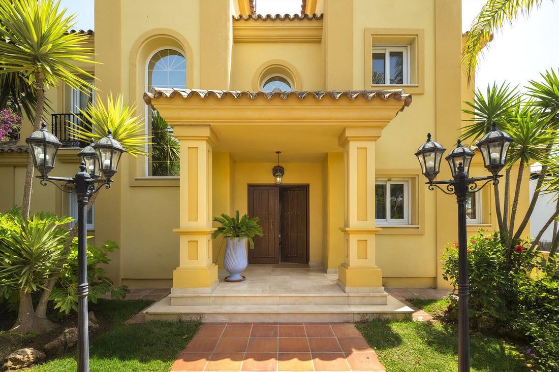 Villa in Marbella, Andalusien, Spanien 1 - 16803031