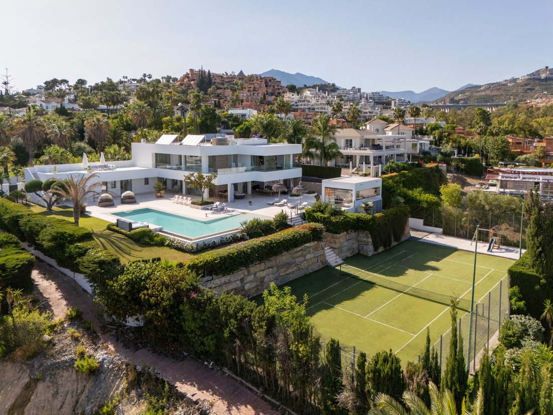 Villa in Nueva Andalucia, Marbella, Spain 3 - 16805966