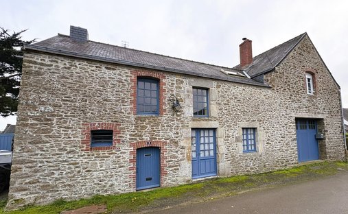 House in Saint-Lunaire, Brittany, France 1
