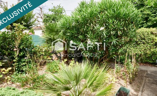 Splendid 19th Century Château, Renovated And Full Of Timeless Charm, Located Just Outside Bordeaux