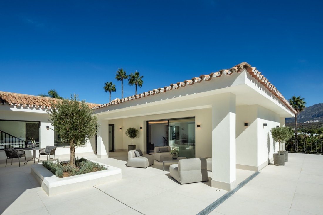 Villa in Nueva Andalucia, Marbella, Spain 3 - 16805786