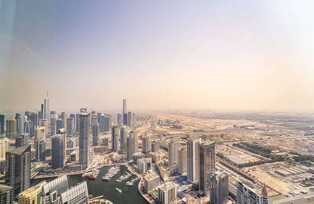 Apartment in Dubai, United Arab Emirates 1 - 16804413