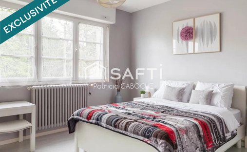 Splendid 19th Century Château, Renovated And Full Of Timeless Charm, Located Just Outside Bordeaux