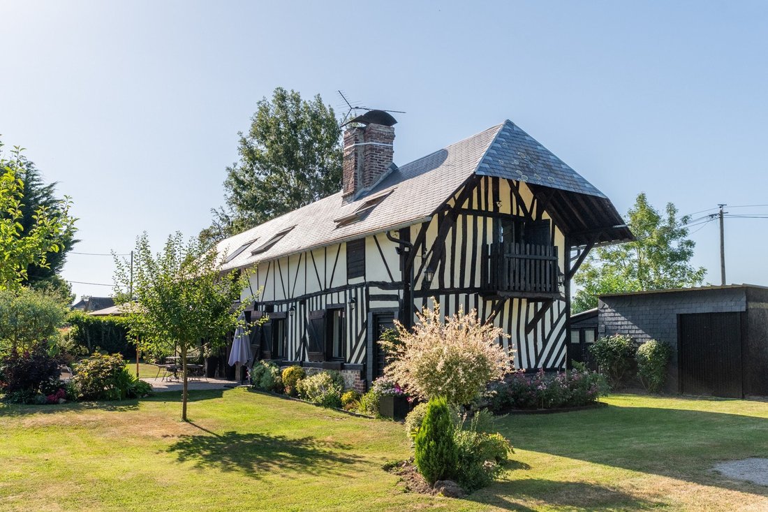 House in Secteur Sauvegarde, Honfleur, France 1 - 16772534