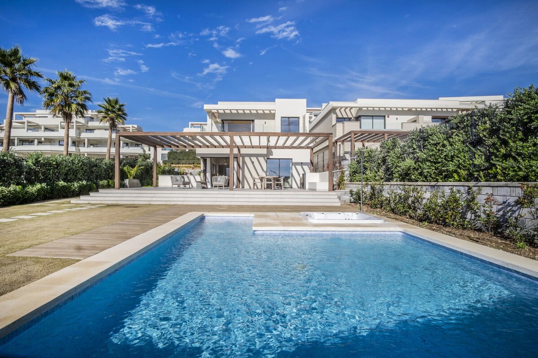 Villa in Cancelada, Estepona, Andalusia 1 - 16805257