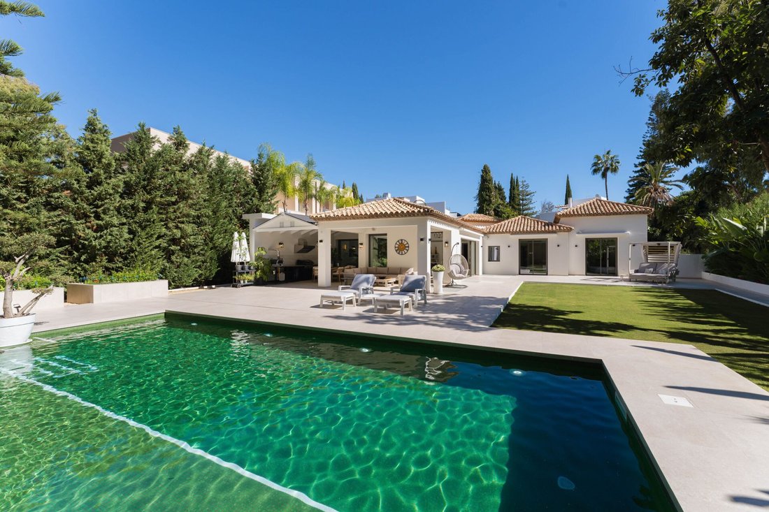 Villa in Nueva Andalucia, Marbella, Spain 2 - 16805341