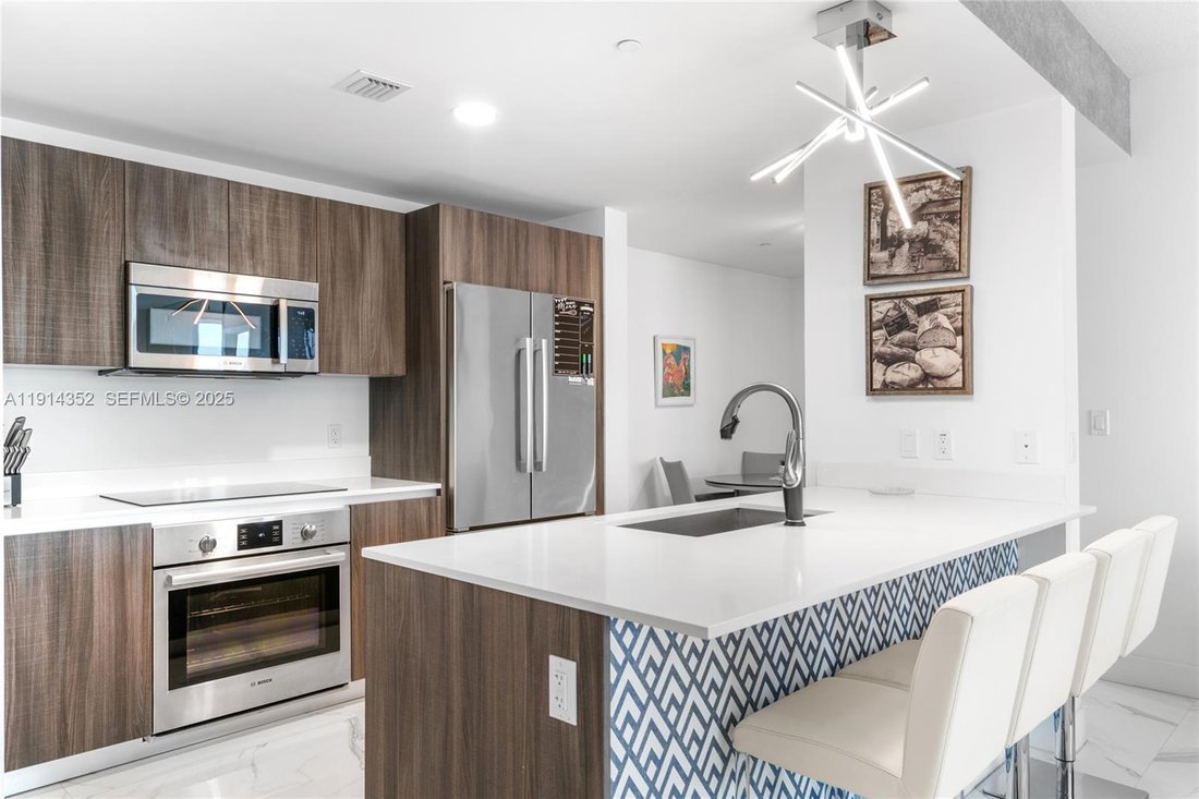 Condo in Miami, Florida, United States 5 - 16801303
