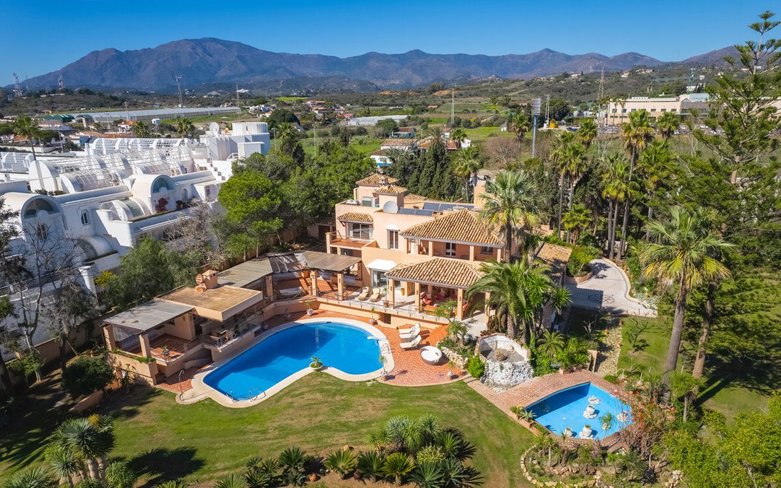 Villa in Cancelada, Estepona, Andalusia 5 - 16805885