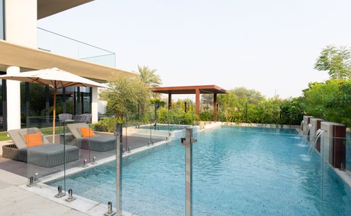 Villa in Damac Hills, Dubai, United Arab Emirates 1