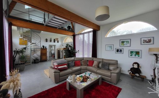 Just 1h30 From Paris, A Haven Of Nature And Authenticity