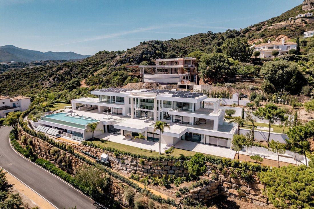 Villa in Benahavis, Andalusia, Spain 2 - 16805942