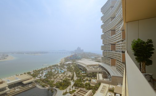 Apartment in Palm Jumeirah, Dubai, United Arab Emirates 1