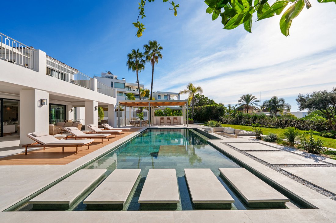 Villa in Benahavis, Andalusia, Spain 3 - 16805782