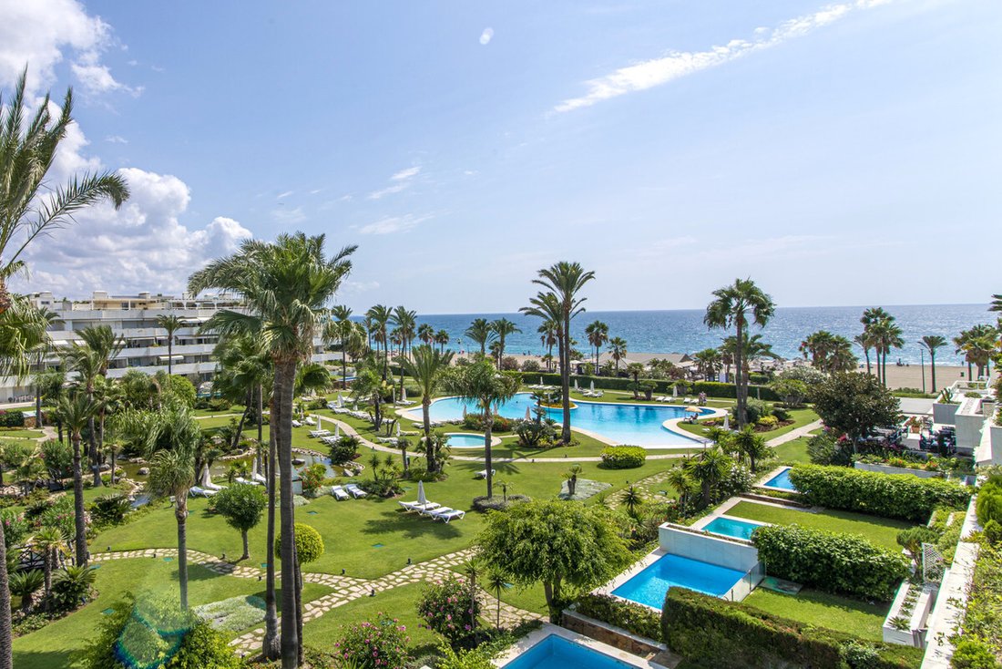 Penthouse in Nueva Andalucia, Marbella, Spain 2 - 16805358