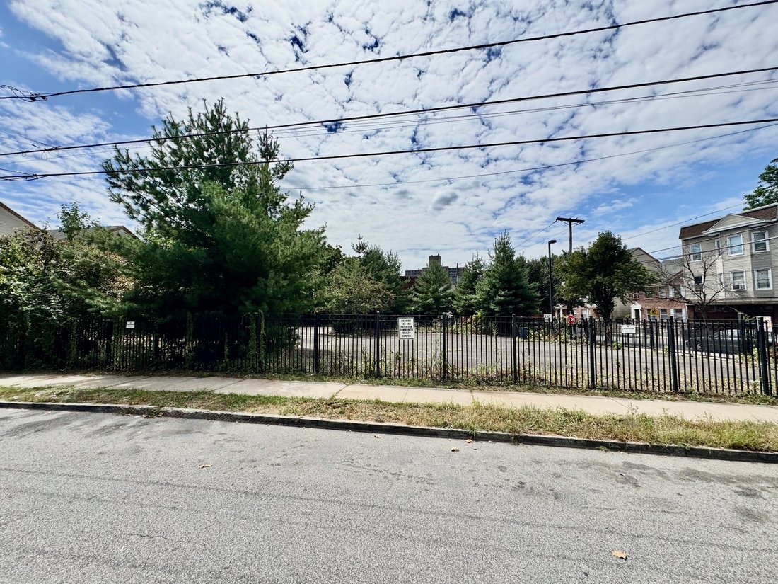 Land in Paterson, New Jersey, United States 1 - 16805590