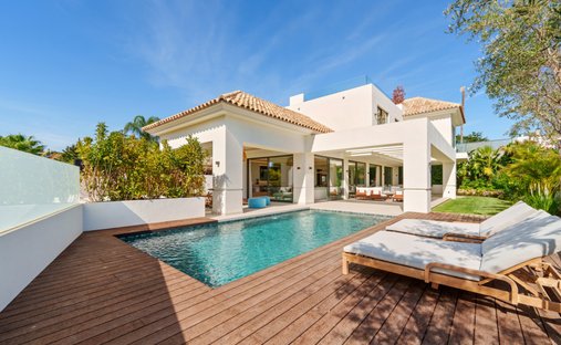 Villa in San Pedro de Alcantara, Andalusia, Spain 1