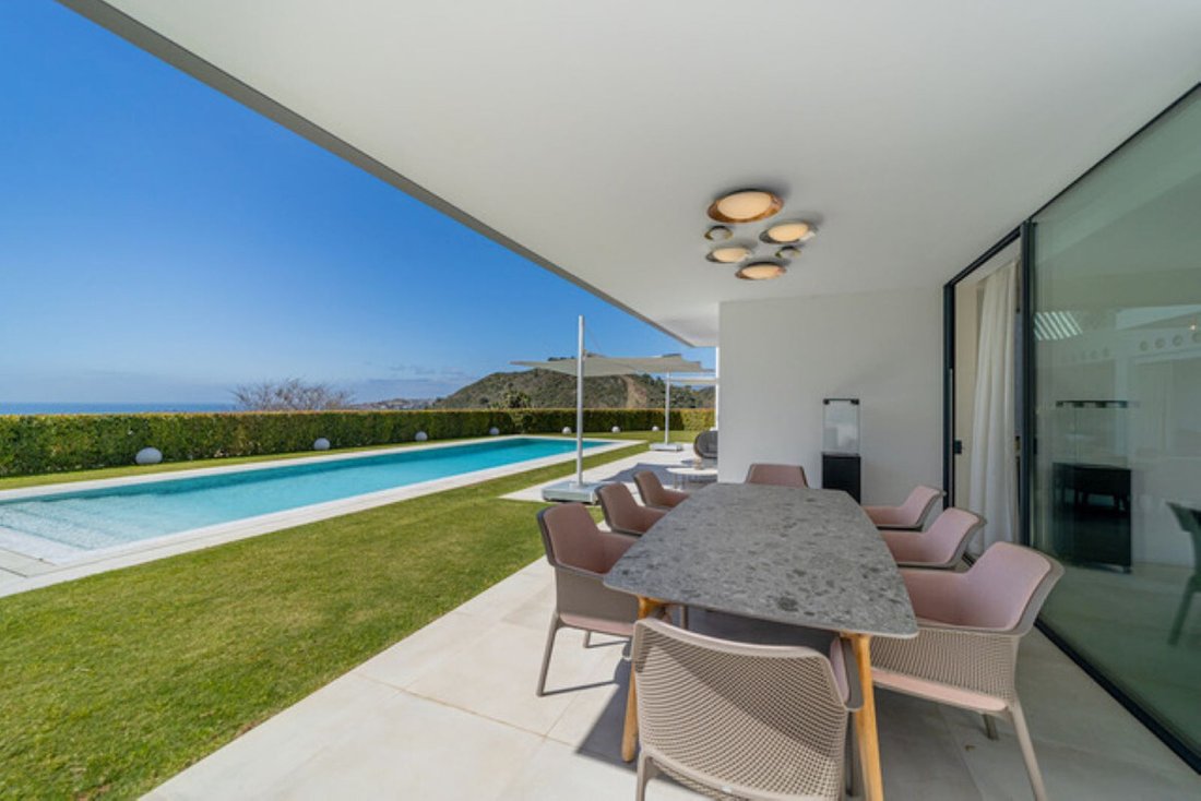 Villa in San Pedro de Alcantara, Andalusia, Spain 4 - 16805708