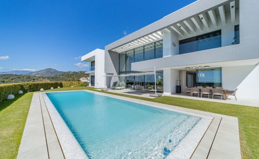 Villa en San Pedro Alcántara, Andalucía, España 1