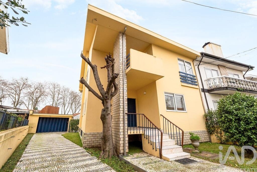 Townhouse in Senhora da Hora, Porto District, Portugal 2 - 16804232