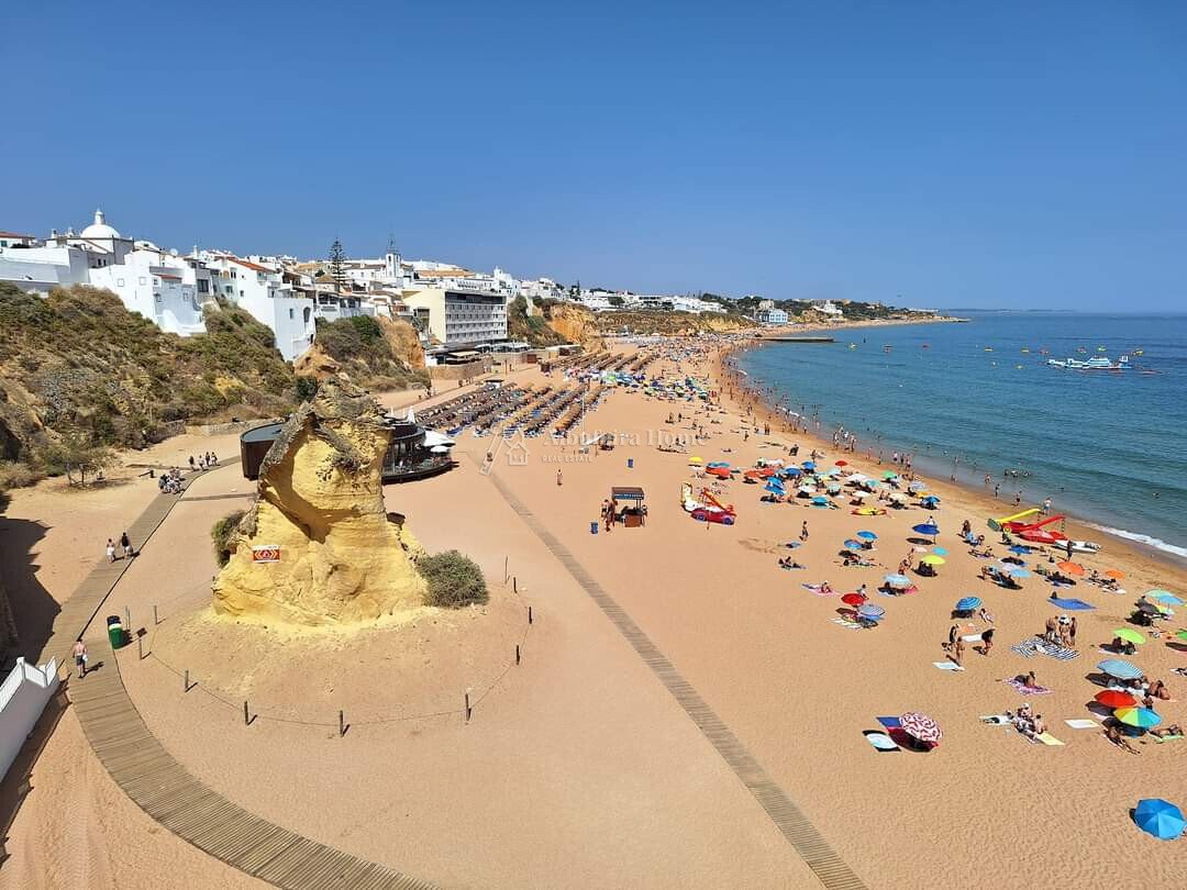 House in Praia dos Pescadores, Olhos de Agua, Portugal 1 - 12856317