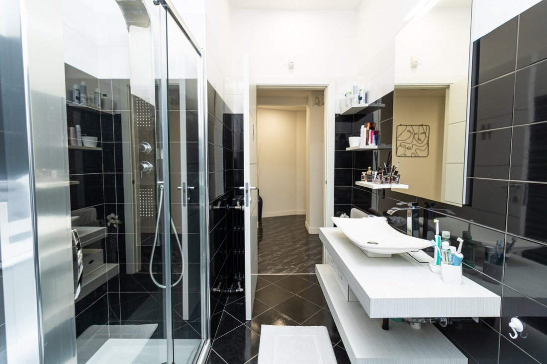 Apartment in Study City, Milan, Italy 2 - 16802342