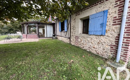 Castle for Sale in Pont-l'Évêque, Normandy, France