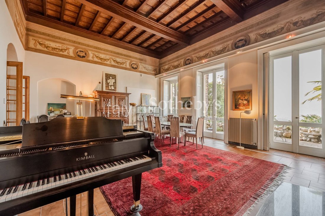 House in Besozzo, Lombardy, Italy 3 - 15111618