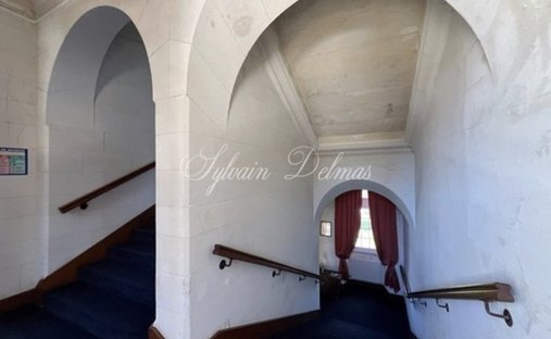 Castle for Sale in Amboise, Centre-Val de Loire, France